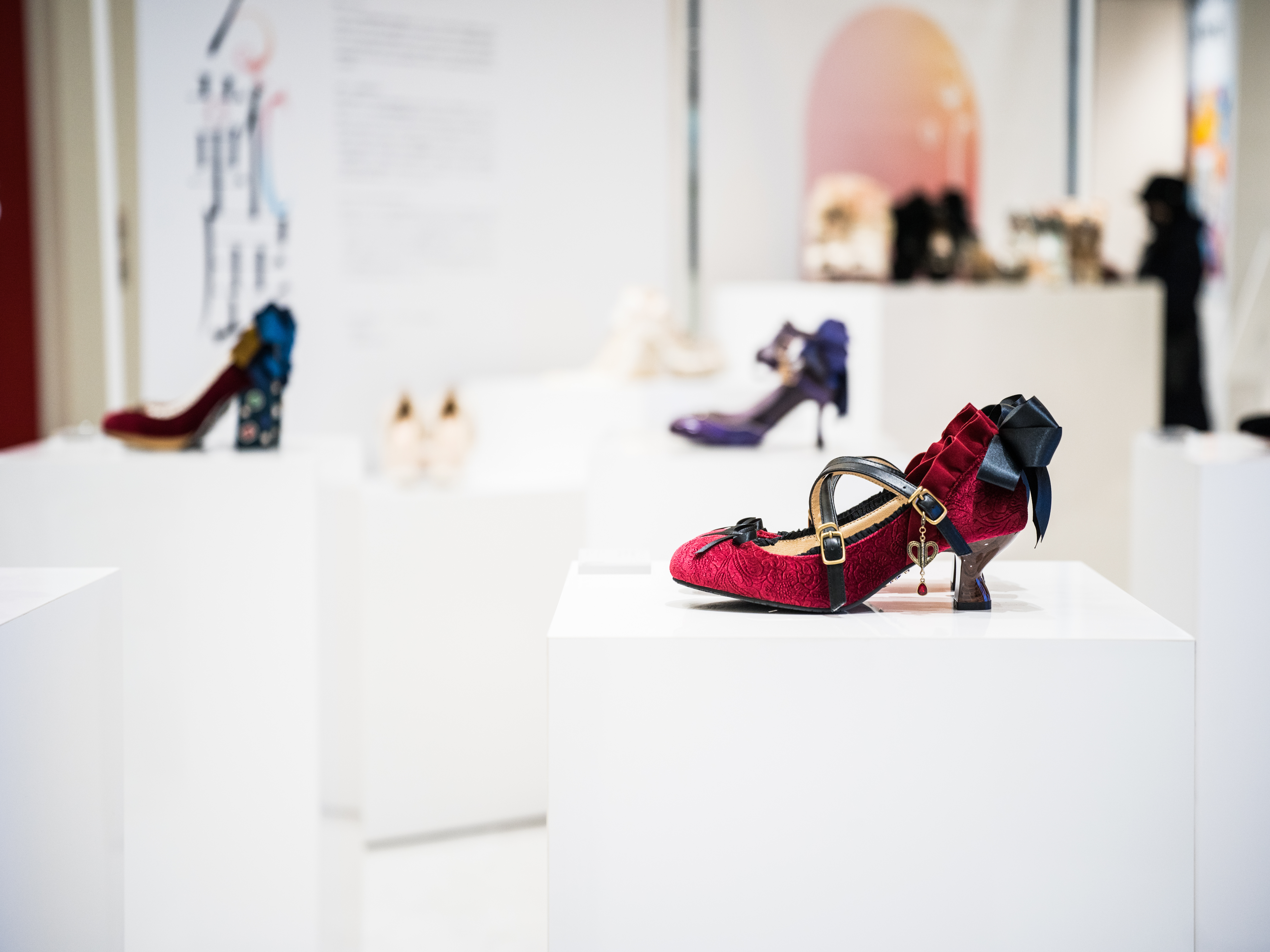 Stilettos - mayla classics 飾る靴展