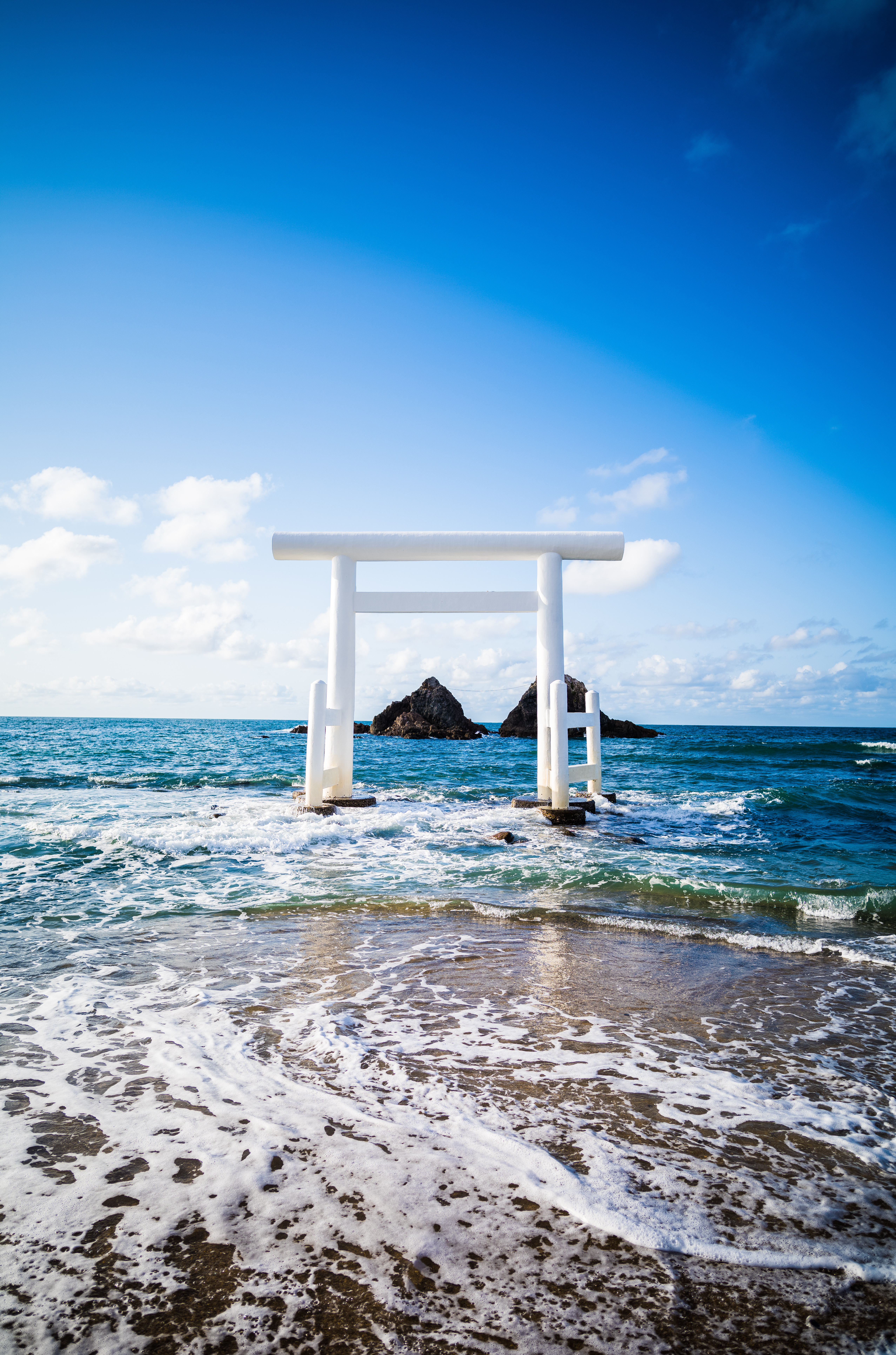 潮騒 - 桜井二見ヶ浦にて