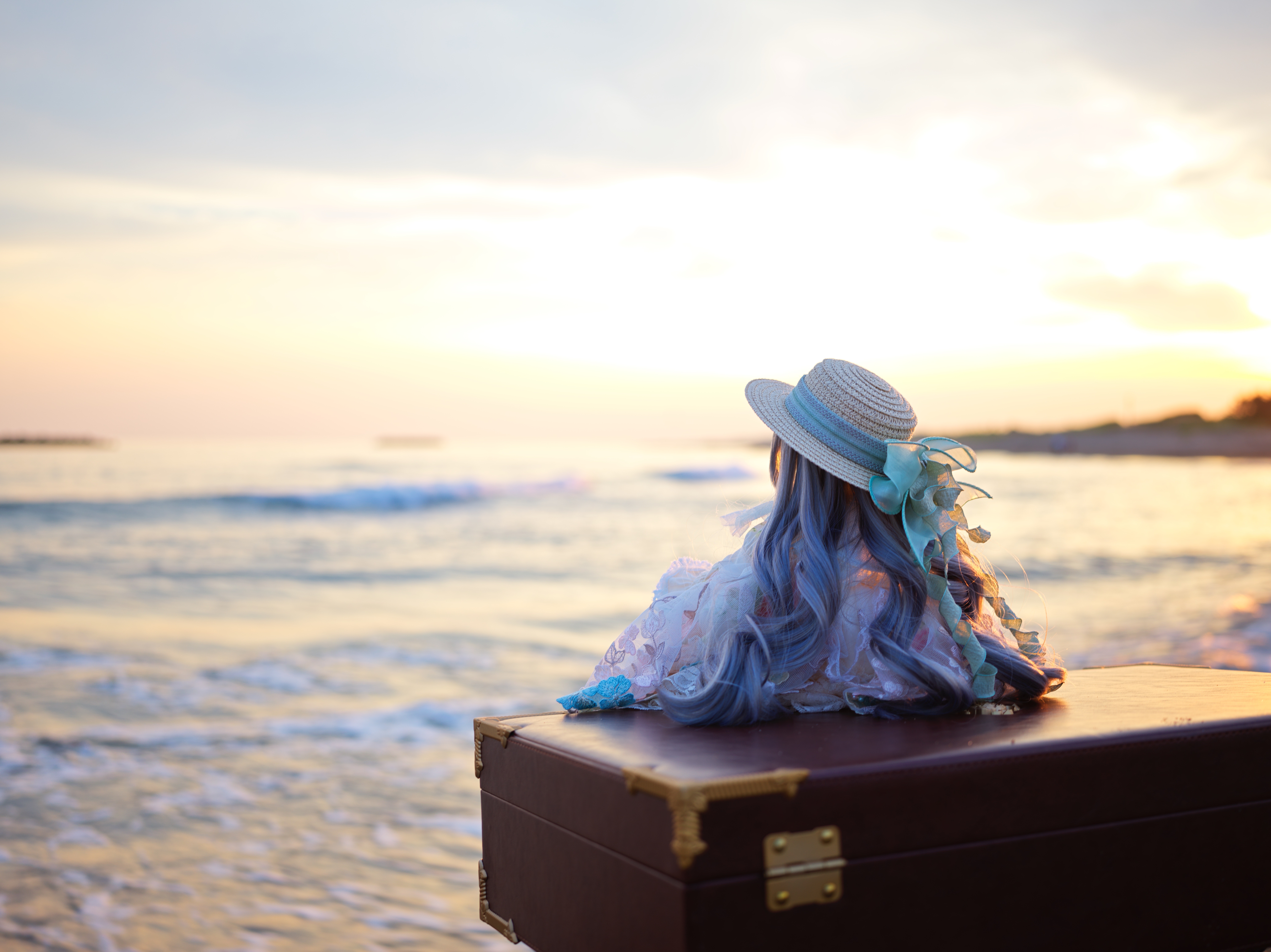 旅するドール - トランク１つで、海まで。